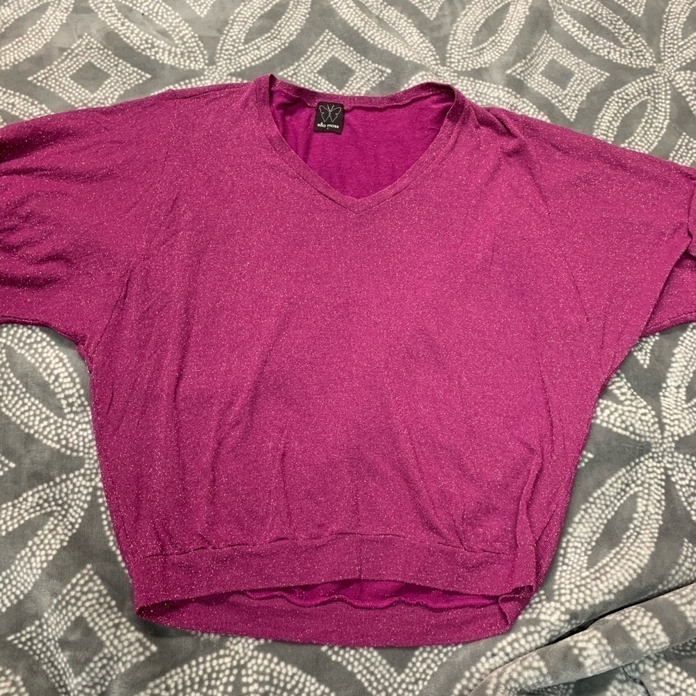 Ella‎ moss oversized shimmer vneck blouse